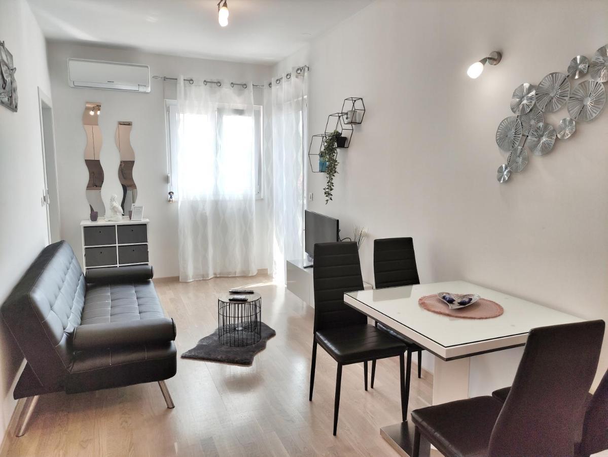 Roza Apartment