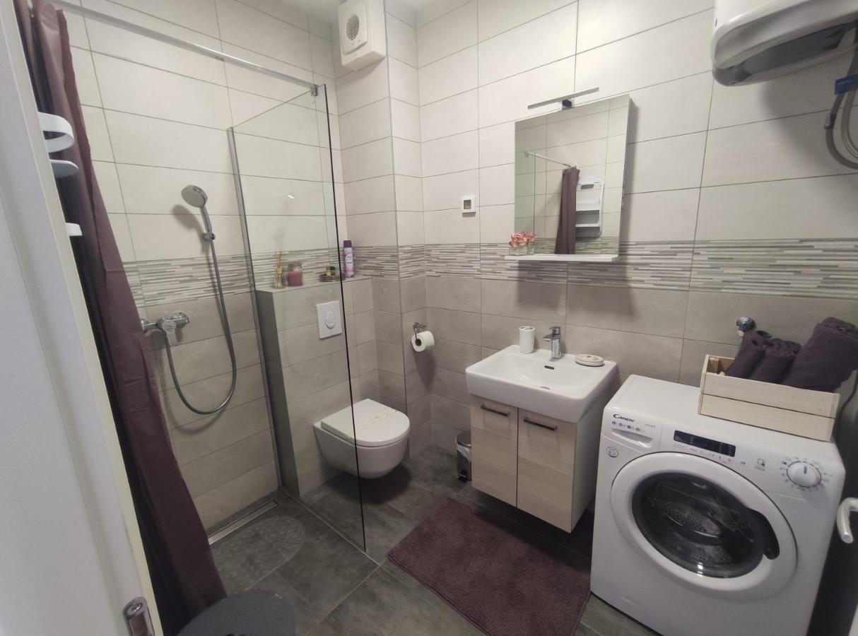 Roza Apartment *